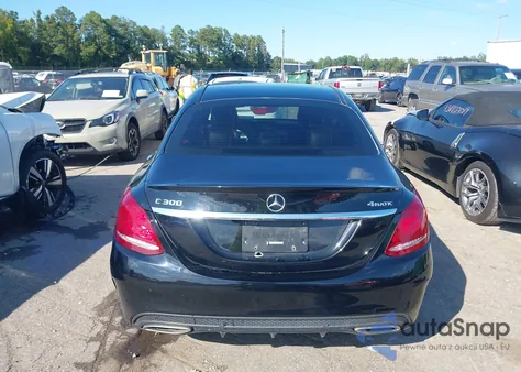 2017 Mercedes-Benz C 300 Sport 4Matic из США, поврежденный, VIN 55SWF4KB4HU215875